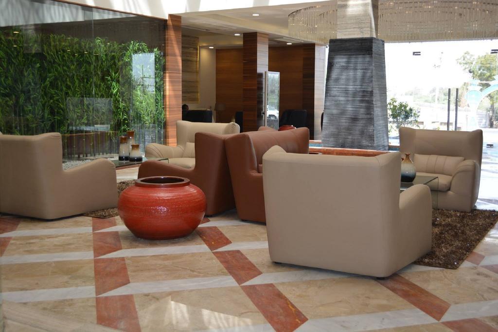 The Fern Residency Mundra Hotell Exteriör bild